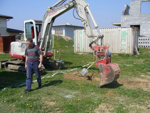 zemniprace92.JPG